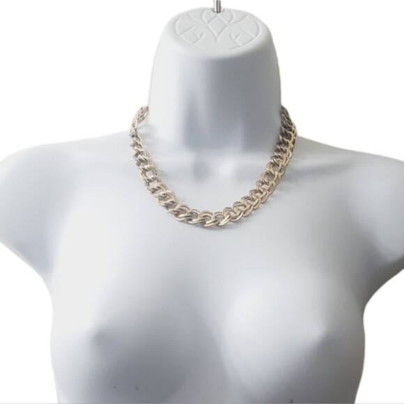 Womens Vintage Chunky Gold Toned Large Circle Chain Necklace - Picture 2 of 4
